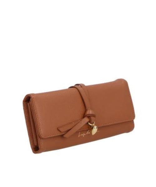 Carteira Retangular em Couro Caramelo e Fechamento por Pingente de Coração