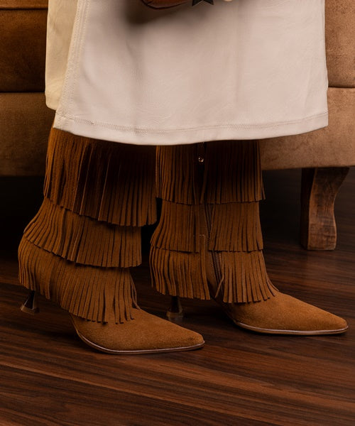 Bota Couro Camurça Cano Baixo Franja - Cecconello