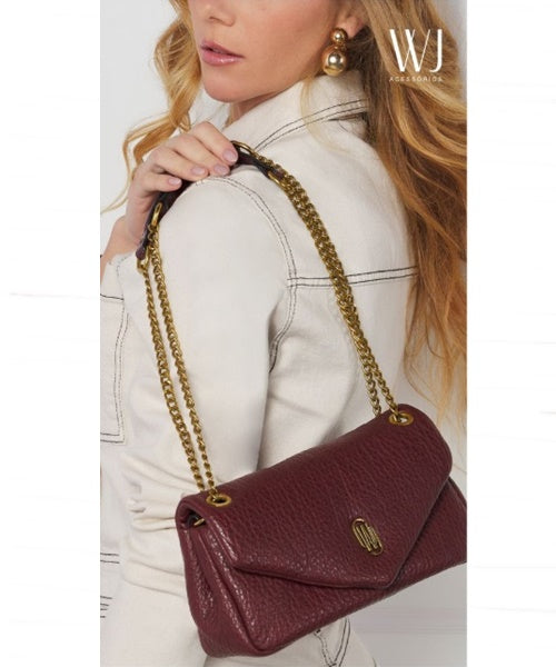 Bolsa Transversal Média com Alça Corrente Vinho