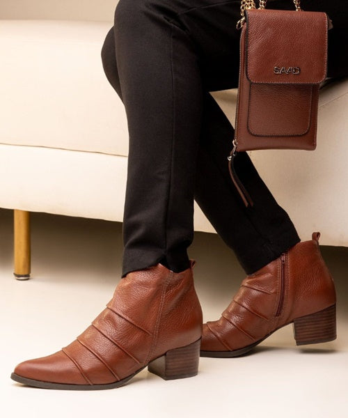 Bota Cano Curto Couro Conhaque - Bottero