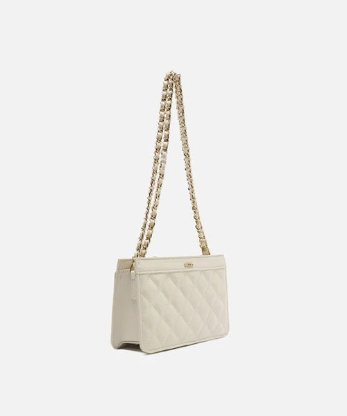 Bolsa Tiracolo Off White Matelassê Pequena Detalhe