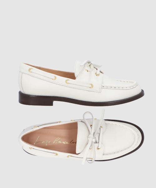 Mocassim em Couro Off White com Amarração -