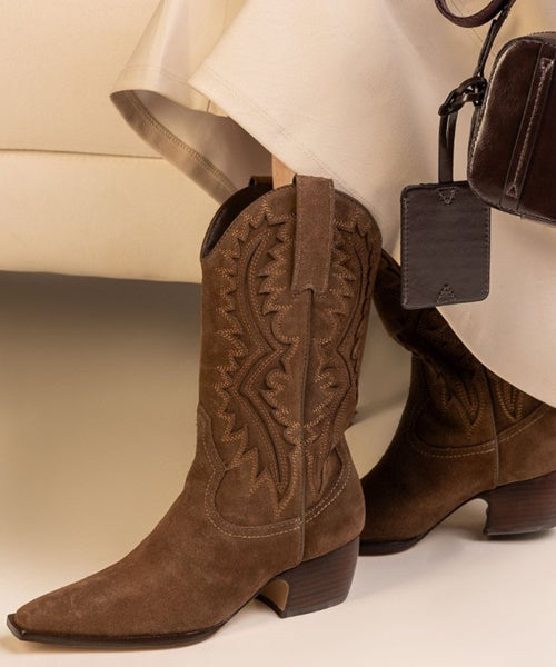 -Bota de Cano Médio Cowboy em Camurça Figo - Luiza Barcelos