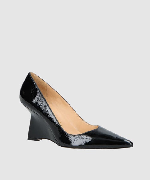 Scarpin Anabela em Couro Verniz Preto