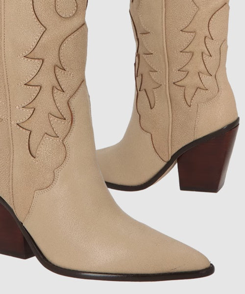 -Bota Western Cano Alto em Couro Bege