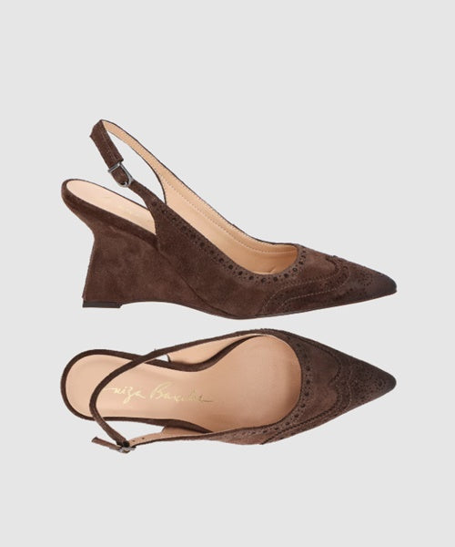 - Scarpin Slingback em Camurça Marorm com Brogue