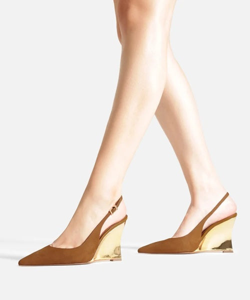 Scarpin Marrom Acamurçado Anabela Dourado Slingback