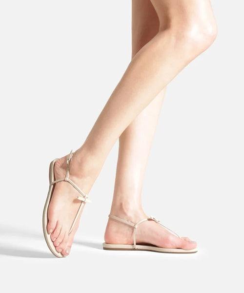 Sandália Rasteira Off White Tiras Slim Laço