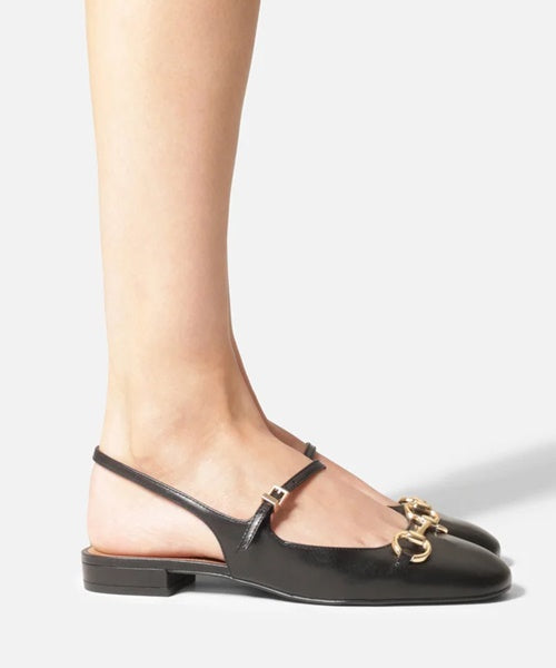 Sapatilha Preta Couro Bico Redondo Bridão Slingback