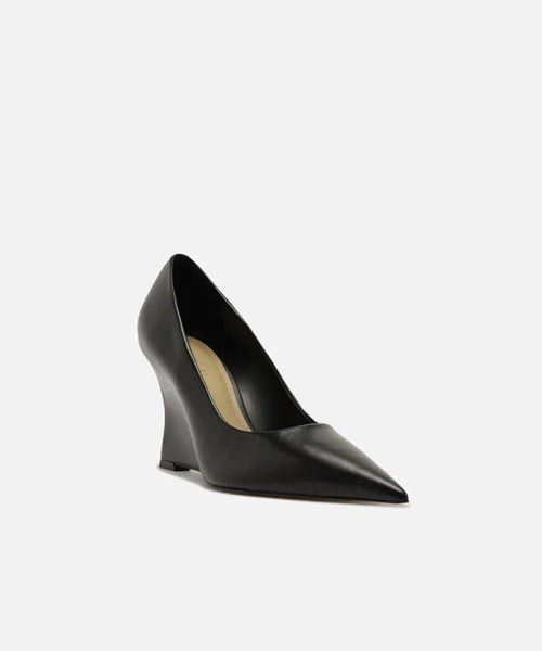Scarpin Preto Couro Salto Alto Anabela