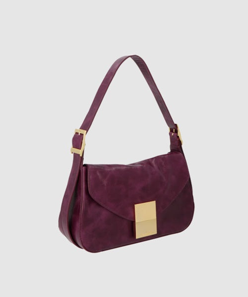 Bolsa Média em Couro Vinho com Fecho Metálico