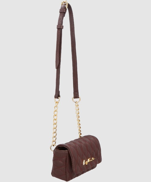 Bolsa Crossbody em Couro Café com Corrente Pequena
