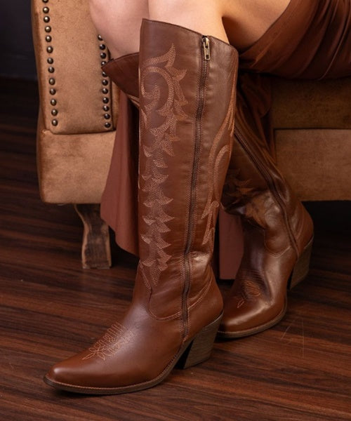 Bota Cano Alto Couro Caramelo - Arara Brasil