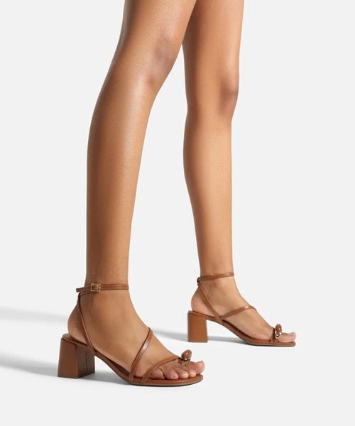 Sandália Marrom Couro Salto Bloco Dedeira Pedra